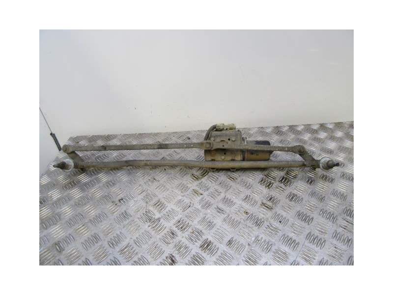 Recambio de motor limpia delantero para iveco daily 2.3 d 35s12 referencia OEM IAM   