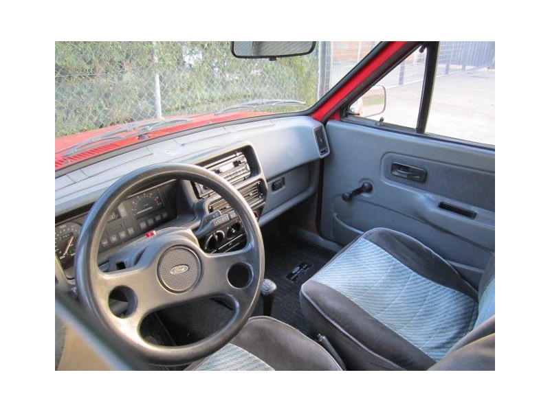 ford fiesta del año 1987