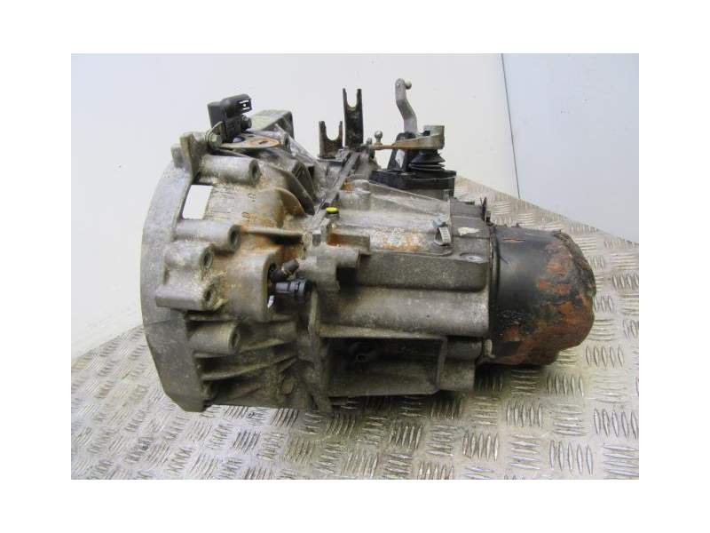 Recambio de caja cambios 5v turbo diesel para nissan micra iii (k12) 1.5 dci referencia OEM IAM JH3140  