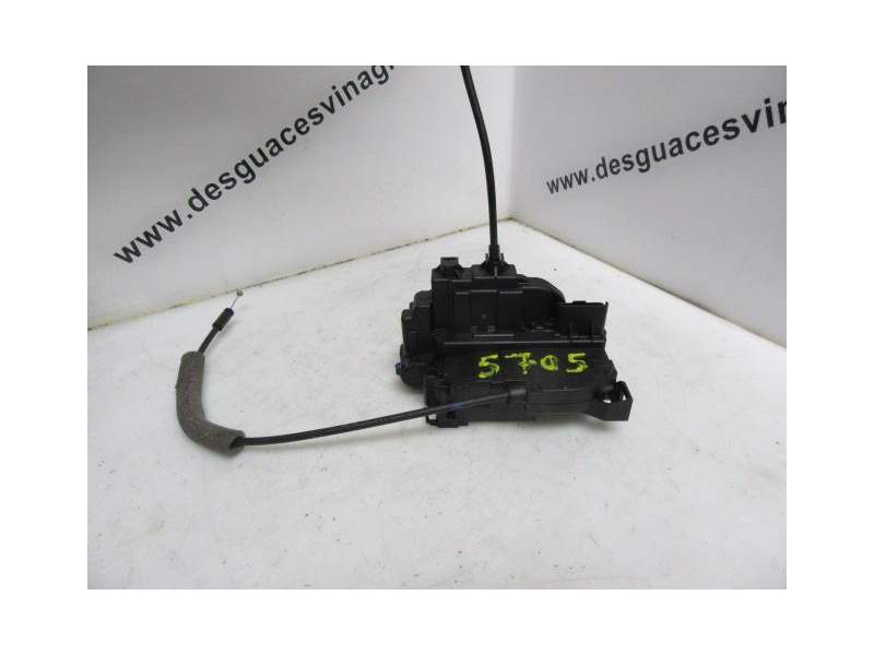 Recambio de cerradura puerta trasera derecha para renault megane 1.5 dci k9k 837 referencia OEM IAM   