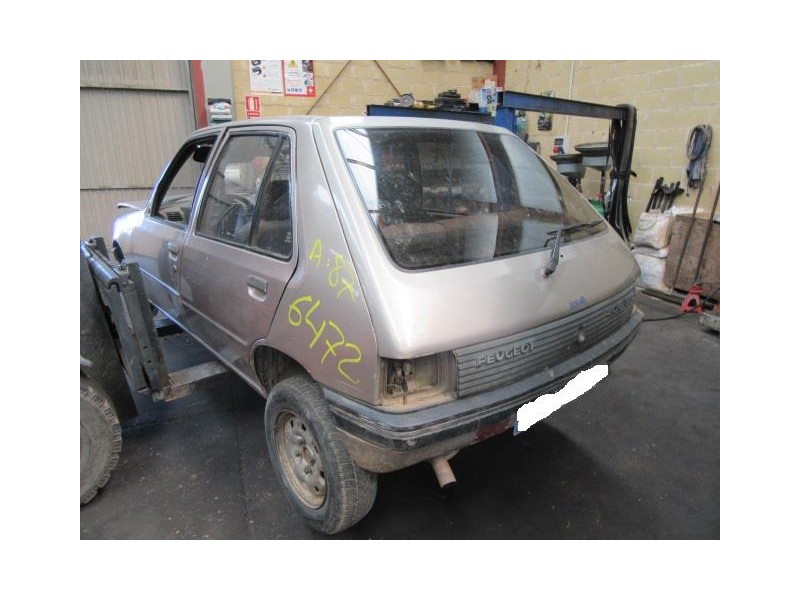 peugeot 205 del año 1987