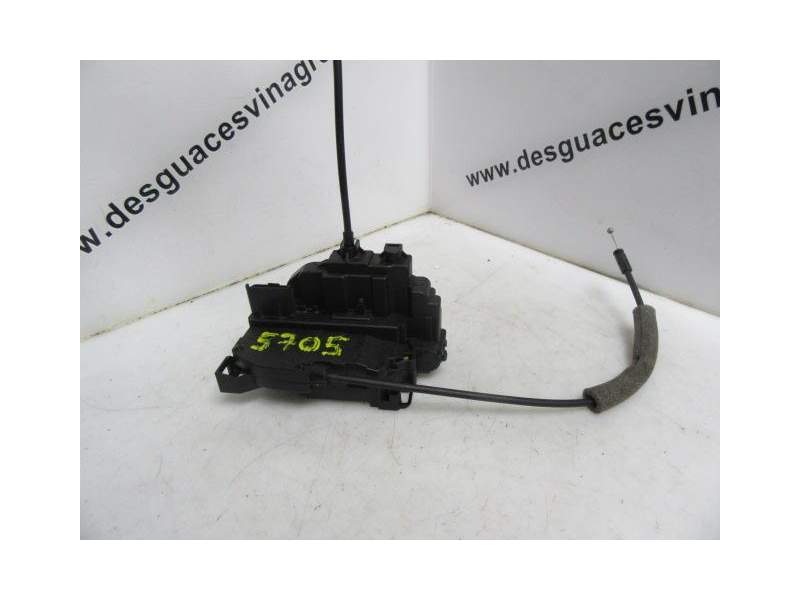 Recambio de cerradura puerta trasera izquierda para renault megane 1.5 dci k9k 837 referencia OEM IAM   