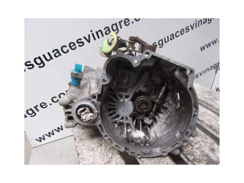 Recambio de caja cambios 5v gasolina para hyundai coupe 1.6 g -g4gr referencia OEM IAM 4300028110  