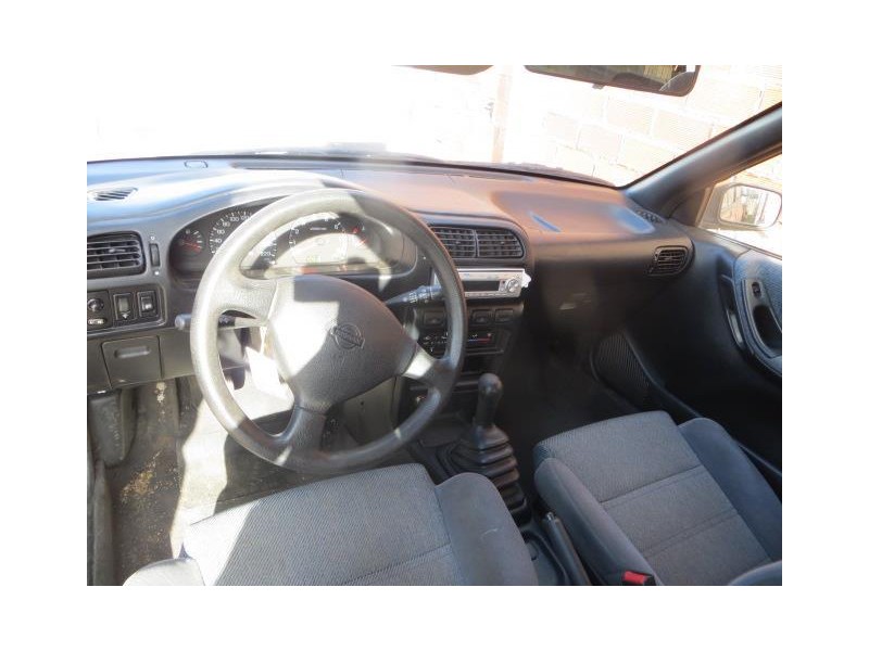 nissan sunny del año 1994