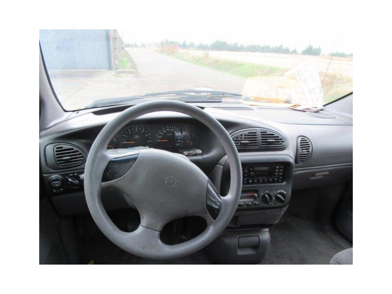 chrysler voyager del año 1998