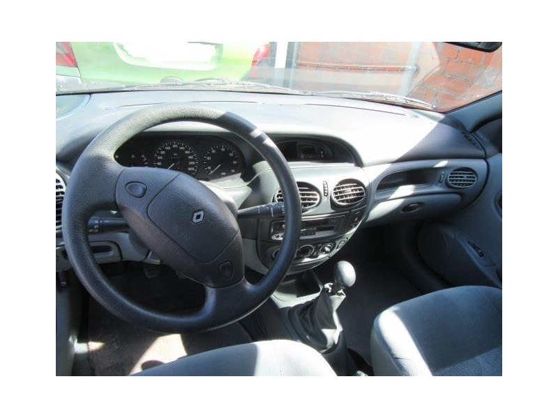 renault megane del año 1996