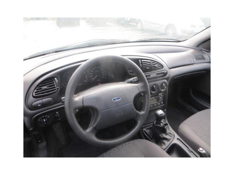 ford mondeo del año 2000