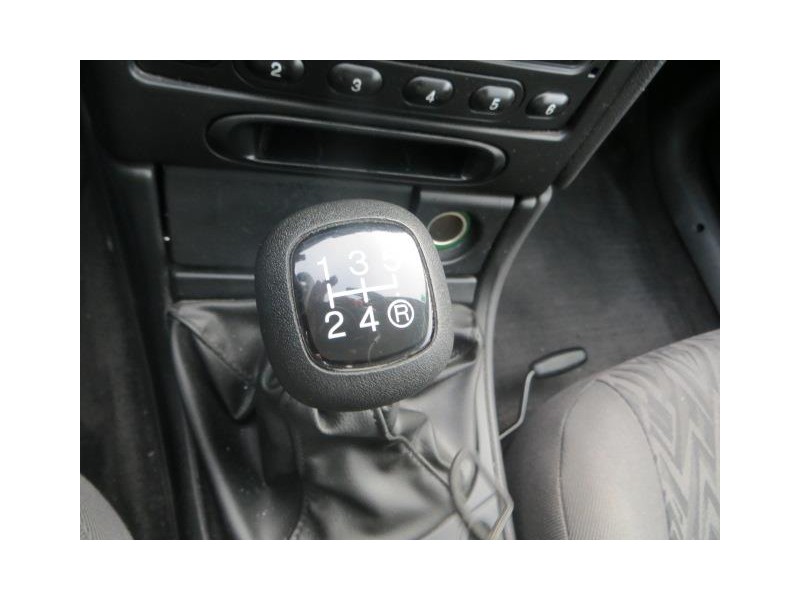 ford mondeo del año 2000