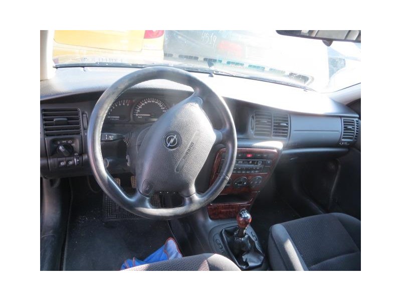 opel vectra del año 2000