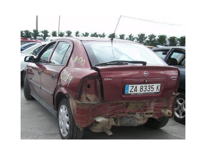 opel astra del año 2000