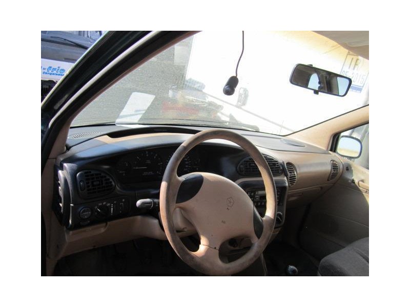 chrysler voyager del año 1996