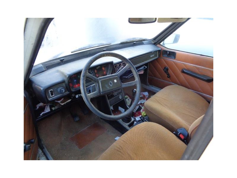 renault 12 del año 1984