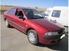 mitsubishi carisma del año 2000