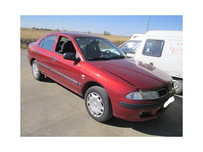 mitsubishi carisma del año 2000