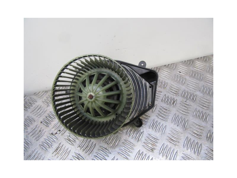 Recambio de motor calefaccion : volkswagen passat : 1.9 tdi (130,52cv) 5p [2002] para volkswagen passat 1.9 tdi referencia OEM I