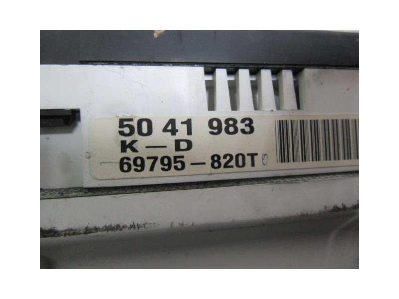 Recambio de cuadro instrumentos : saab 9-3 : 2.2 td (115,57cv) 5p [1999] para saab  9-3 2.2 td referencia OEM IAM 041983  