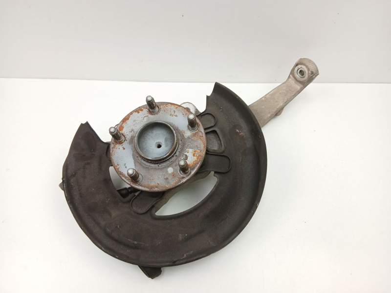 Recambio de mangueta delantera derecha para lexus is ii (_e2_) 220d (ale20) referencia OEM IAM 4320153010  