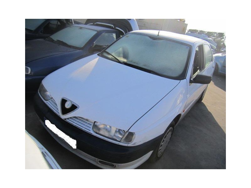 alfa romeo 146 del año 1996