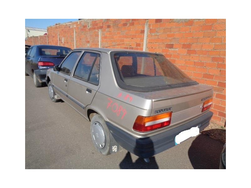 peugeot 309 del año 1989