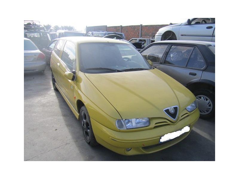 alfa romeo 145 del año 2000