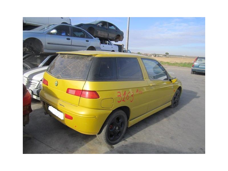 alfa romeo 145 del año 2000