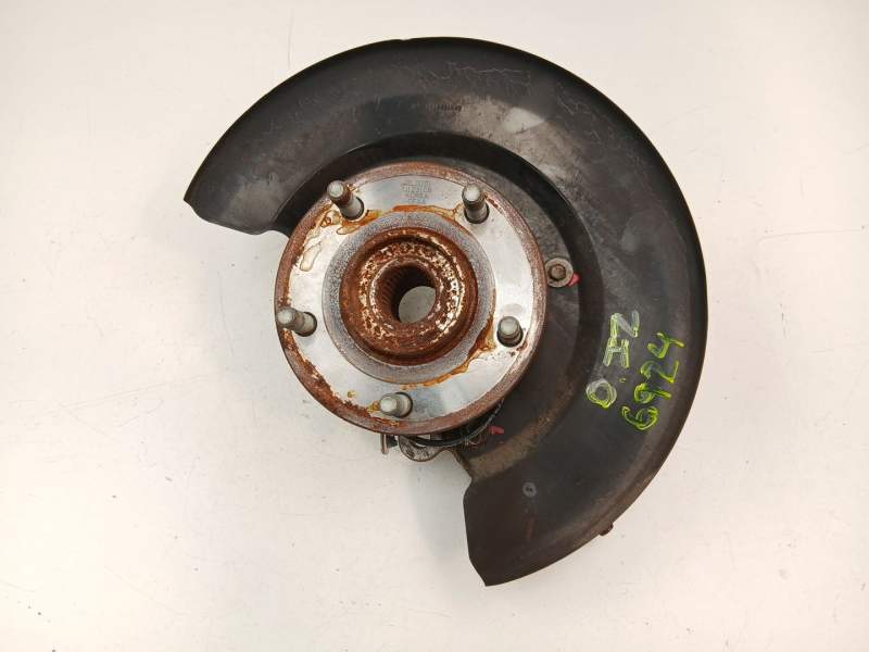Recambio de mangueta delantera izquierda para fiat freemont 2.0 jtd referencia OEM IAM K05171101AC  
