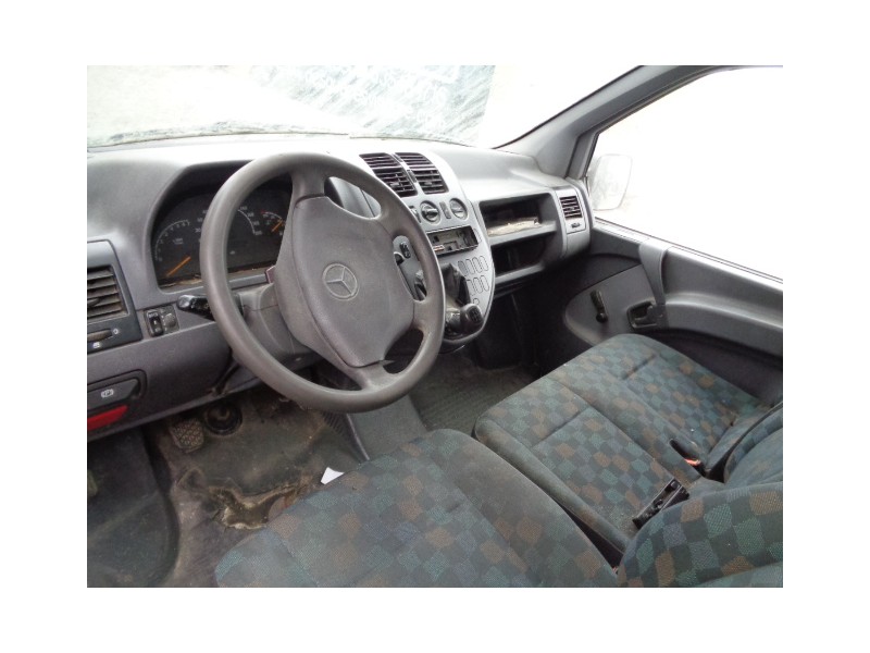 m. benz vito del año 2000