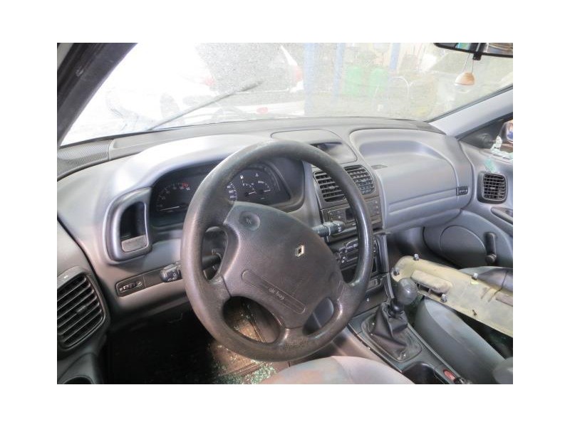 renault laguna del año 1995