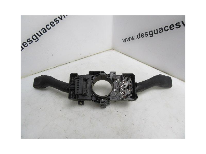 Recambio de mando luces y limpias : skoda octavia : 1.9 d -alh (89,76cv) 5p [2005] para skoda octavia 1.9 d -alh referencia OEM 