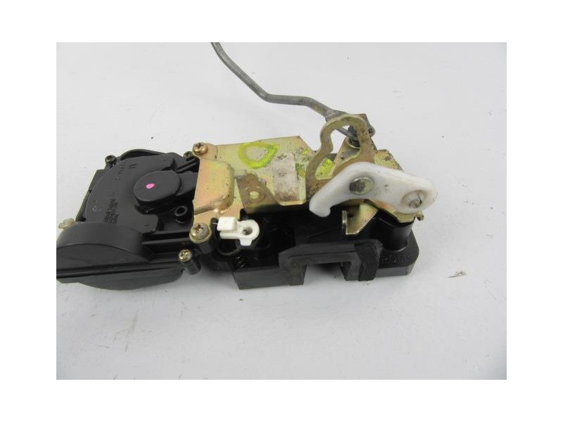 Recambio de cerradura pta. del. dch. : mazda 323 : 2.0 td (100,61cv) [2001] para mazda 323 2.0 td referencia OEM IAM 2PINES  