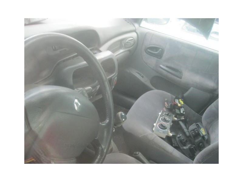 renault megane del año 1999