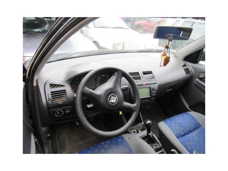 seat ibiza del año 1999