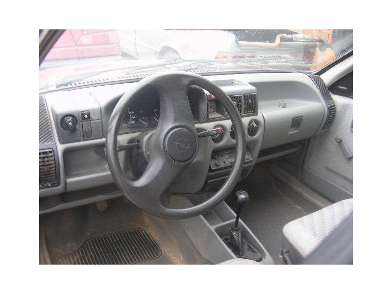 opel corsa del año 1991