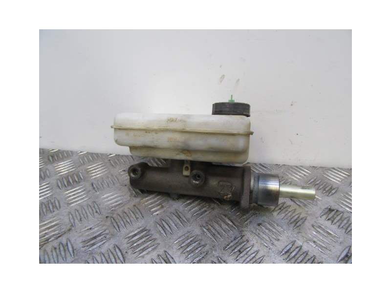 Recambio de bomba de freno para iveco daily 2.8 d 29l11 referencia OEM IAM 21030199  