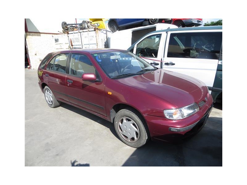 nissan almera del año 1999