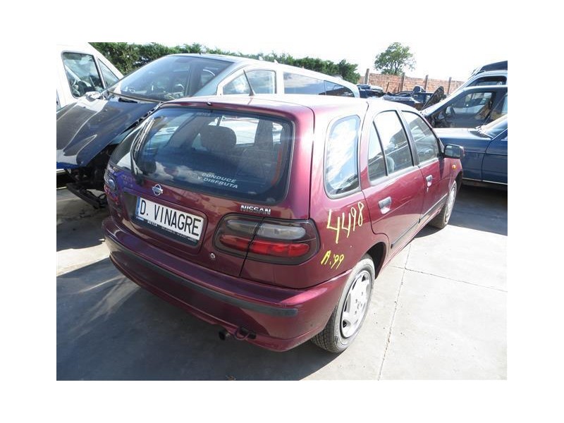 nissan almera del año 1999