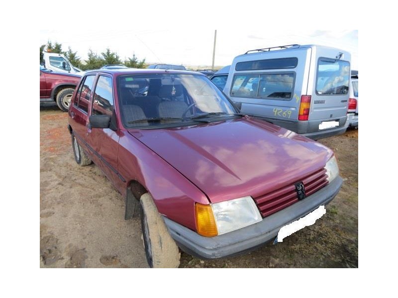 peugeot 205 del año 1987