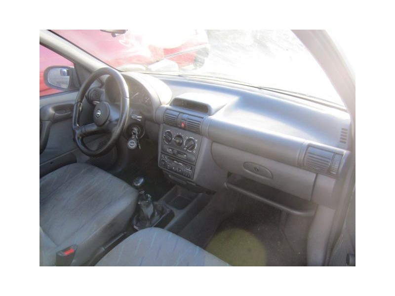 opel corsa del año 1993