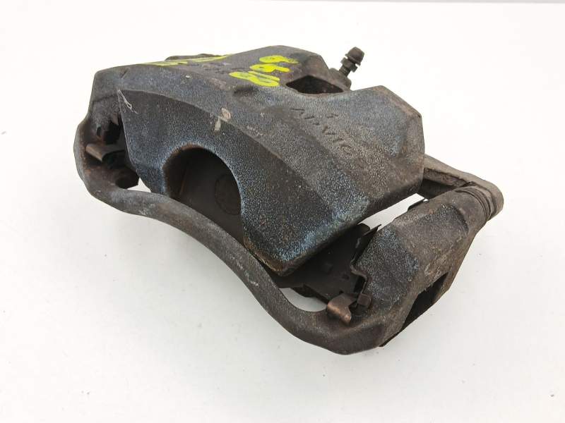 Recambio de pinza freno delantera izquierda para lexus is ii (_e2_) 220d (ale20) referencia OEM IAM 4775053060  