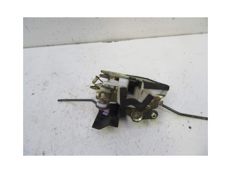 Recambio de cerradura puerta delantera izquierda para hyundai coupe i (rd) 2.0 16v referencia OEM IAM 9573027010  