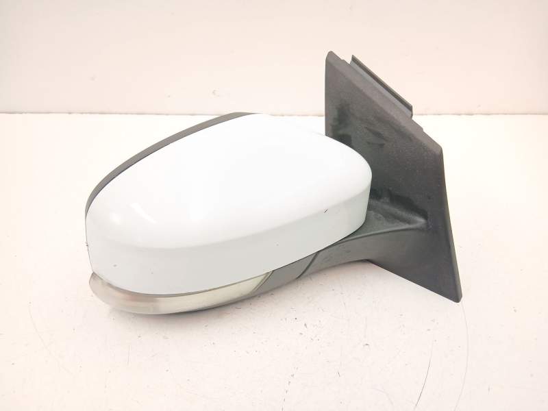 Recambio de retrovisor derecho para ford focus iii 1.6 tdci referencia OEM IAM BM5117682CK  