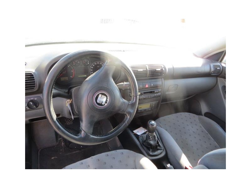 seat toledo del año 1999