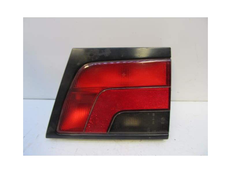 Recambio de piloto porton derecho para peugeot 806 2.0 d referencia OEM IAM 6351A6  