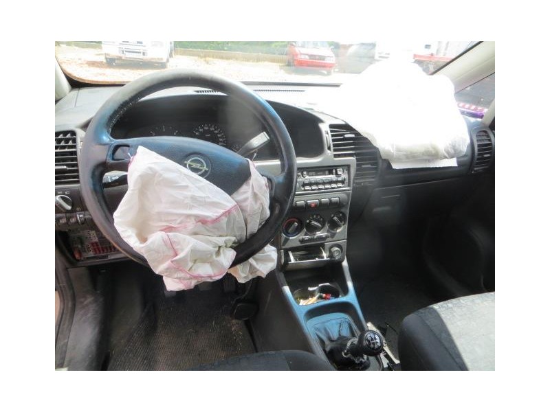 opel zafira del año 1999