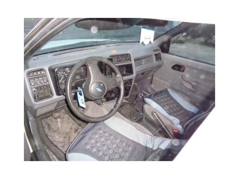 ford sierra del año 1989