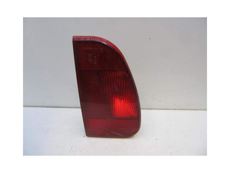 Recambio de piloto porton derecho para fiat ulysse 1.9 jtd -p8c referencia OEM IAM 1470940080  