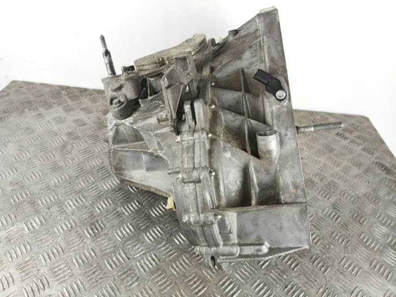Recambio de caja cambios 6v gasolina para renault scenic ii 1.6 16v referencia OEM IAM TL4A015 0411LS 