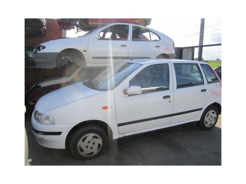 fiat punto del año 1995
