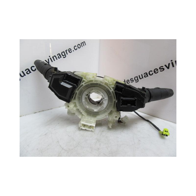 Recambio de mando luces y limpias : nissan almera : 2.2td-yd22 (111,49cv) [2005] para nissan almera 2.2td-yd22 referencia OEM IA