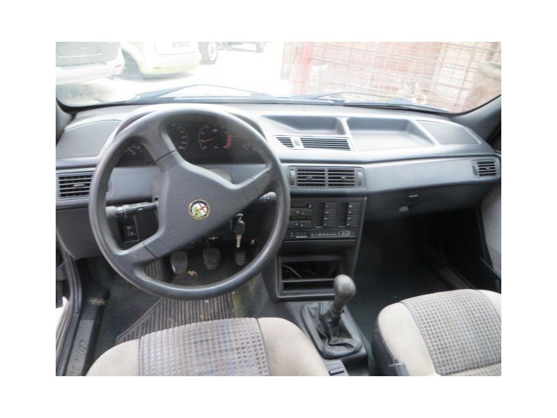 alfa romeo 155 del año 1993